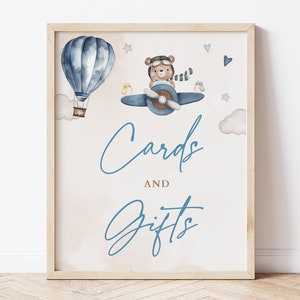 Karten und Geschenke Tischschild, Abenteuer erwartet Reise-Babyparty, Flugzeug-Geburtstagsfeier, Pilot-Teddybär für Babyjungen-Dusche