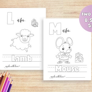 K&ouml;nnte beinhalten: Zwei schwarz-wei&szlig;e druckbare Malvorlagen f&uuml;r Kinder. Die erste Seite zeigt den Buchstaben L und ein Lamm. Die zweite Seite zeigt den Buchstaben M und eine Maus, die ein St&uuml;ck K&auml;se h&auml;lt. Beide Seiten enthalten den Text "ist f&uuml;r..." und "mit Liebe gemacht?"