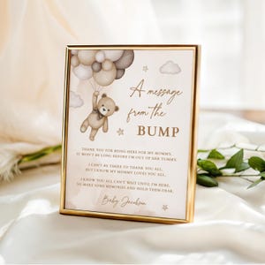 Plantilla personalizada editable de "Mensaje para la barriguita", letrero de osito marrón para baby shower, mensaje de género neutro para el bebé.