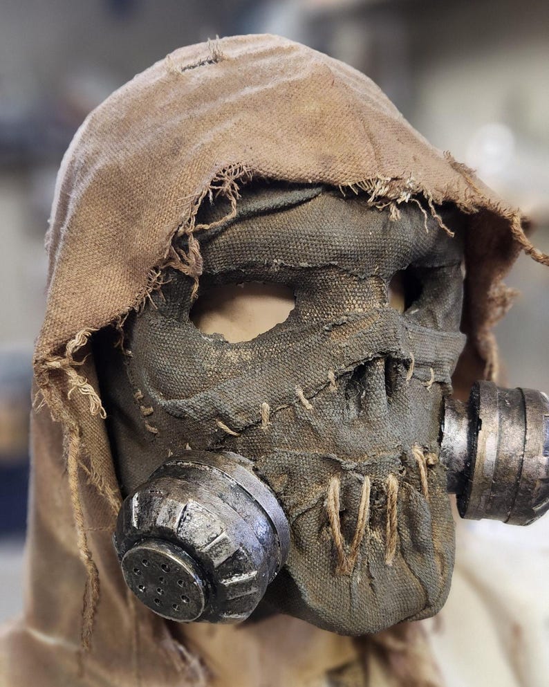 Lateksowa maska gazowa Arkham Scarecrow dla miłośników nawiedzonych miejsc, kolekcjonerów i muzyków zdjęcie 2