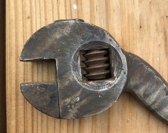 vintage French ajustable pipe wrench 1930s/40s tools, antique tools, french tools, rare tools