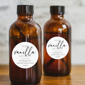 Cursive Custom Round Vanilla Extract Labels - 1.5 inch round, 2 inch round - Homemade gift - Personalizable