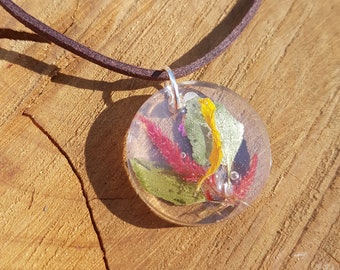 Petal and Leaf Pendant Necklace