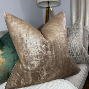 Luxurious Mocha Polyester Velvet Cushion Cover: Designer Metallic Tapini Latte Fabric for Sofa or Bed Decor