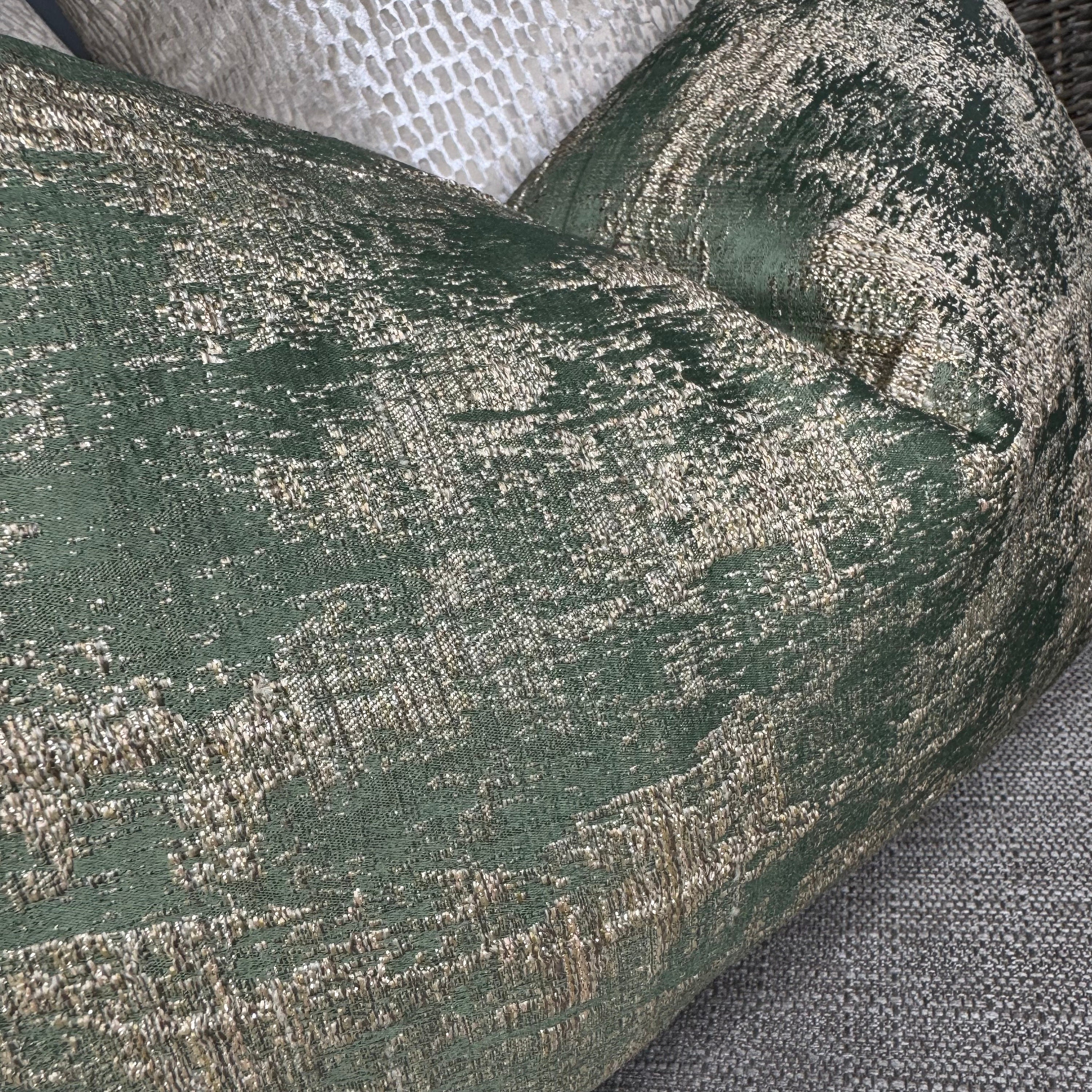 PR contract raises question of ethics, image size:3000x3000