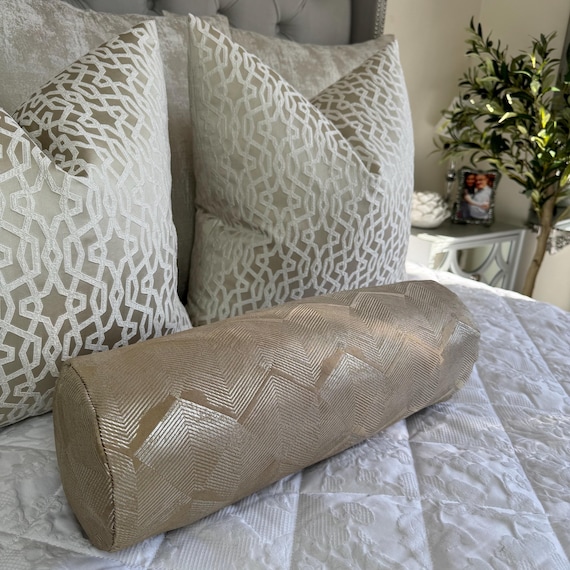 Elegante cuscino geometrico dorato per biancheria da letto di stile - Cuscino da letto di design 16 x 6 - Italia