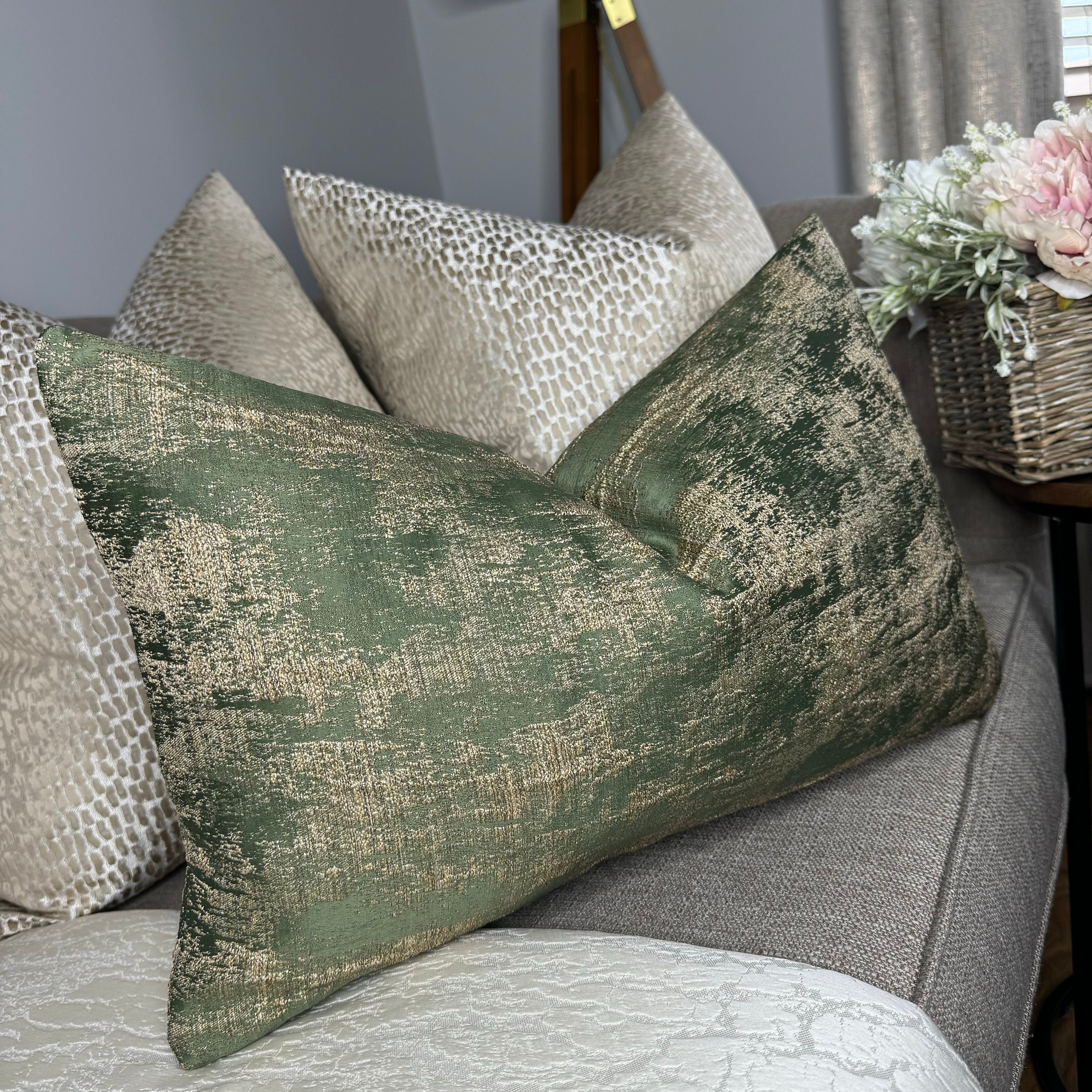 Elegant Olive Green Cushion Cover With Gold Shimmer - Luxury