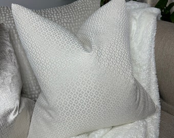 Dekorativt kuddfodral, texturerat kuddfodral för soffa eller säng - krämfärgad elfenben - naturlig heminredning, dubbelsidig - texturerat tyg