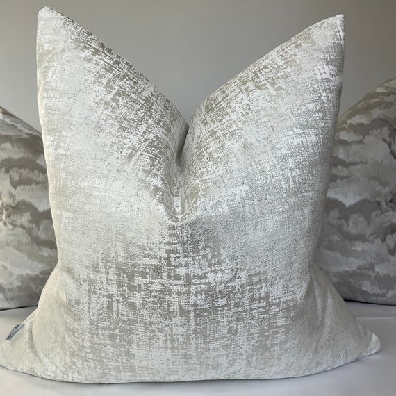 Luxury Pillow AMELIE White Silver Shimmer Sofa Bed Cushion Cover Throw Pillow Bespoke Pillow 16 18 20 22 24 26 Euro Pillow Etsy