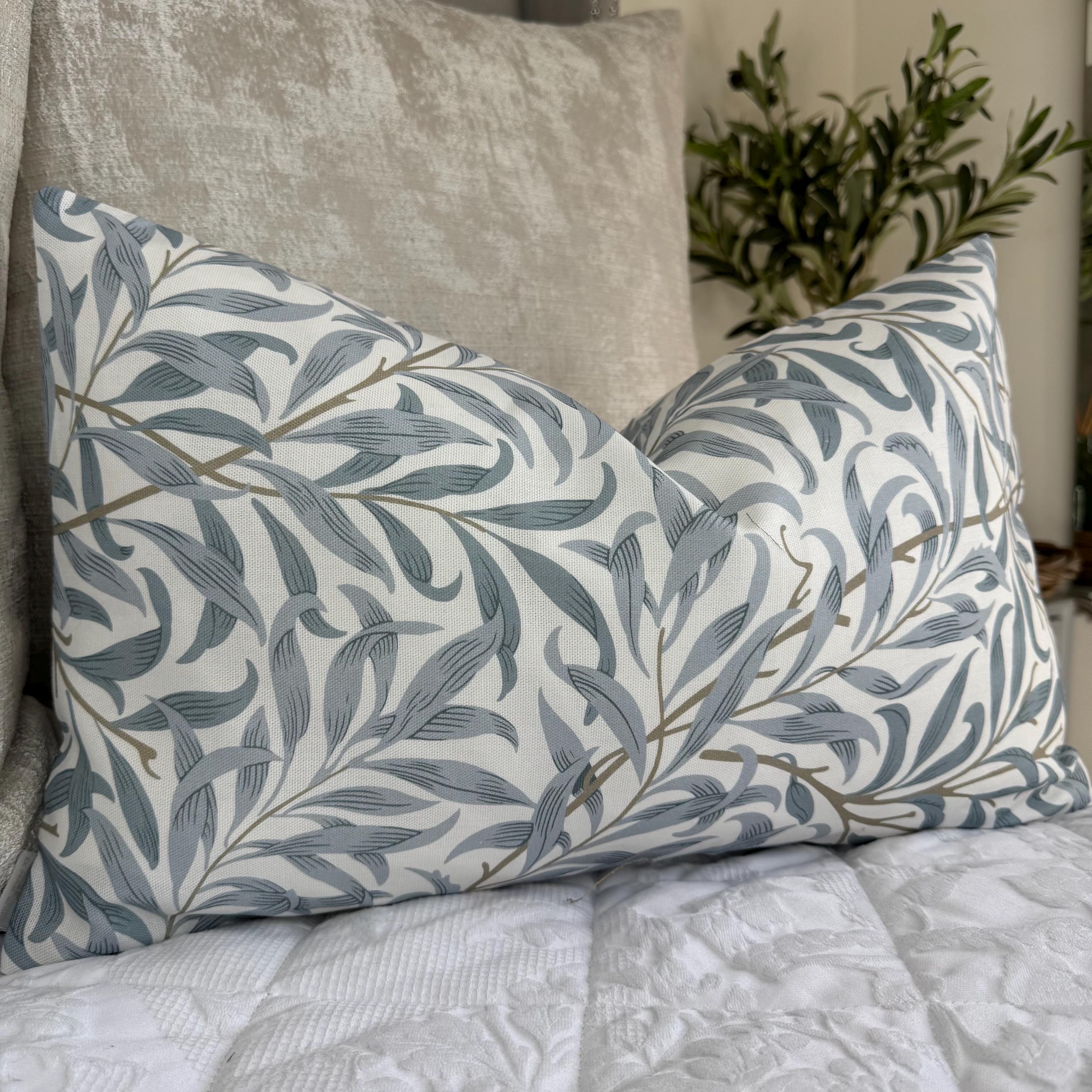 Poszewka na poduszkę Blue Leaf 12" x 20", dekoracyjna poszewka na poduszkę, poszewka na poduszkę na sofę, tkanina William Morris, dwustronna