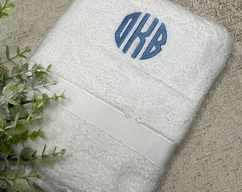 Personalised Custom Made Towels Bath Towel, Hand Towel with Embroidered Monogram Initial Perfect Gift! Bathroom Decor