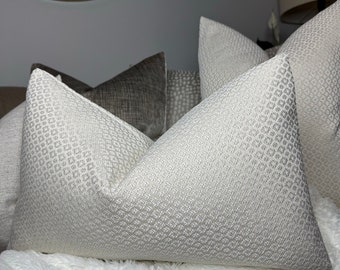 Dekorativt kuddfodral, texturerat kuddfodral för soffa eller säng - krämfärgad elfenben - naturlig heminredning, dubbelsidig - rektangel 30 x 50 cm
