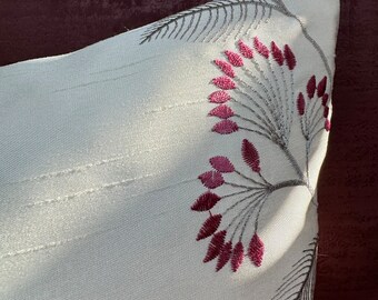 女性タレント Her lip to - HH Embroidery Cushion Cover Her lip to - HH Embroidery Cushion Coverの通販 by H's shop
