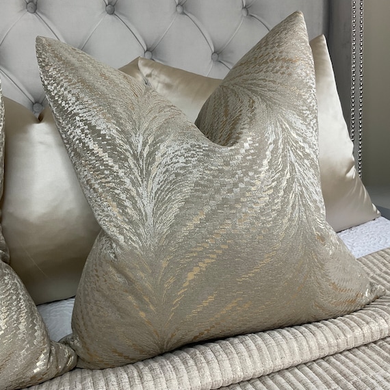 Luxury Wheat & Gold Metallic Luxor Cushion Cover New Home Sofa and