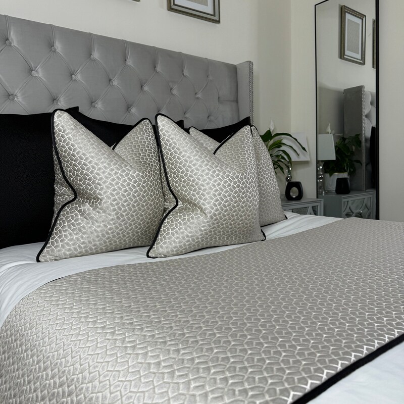 King Bed Runner - Etsy