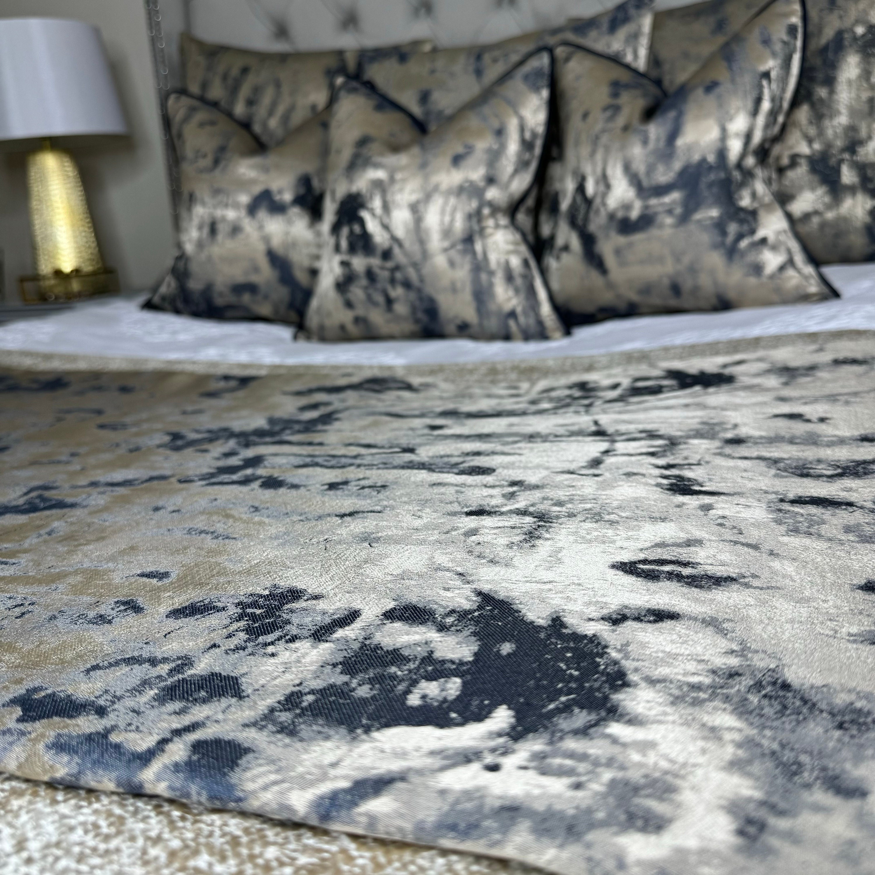 Chemin De Lit En Velours - Décoration Literie - Taille 45x260 Cm (King Size) - Blanc - Pour Hôtel Ou Maison