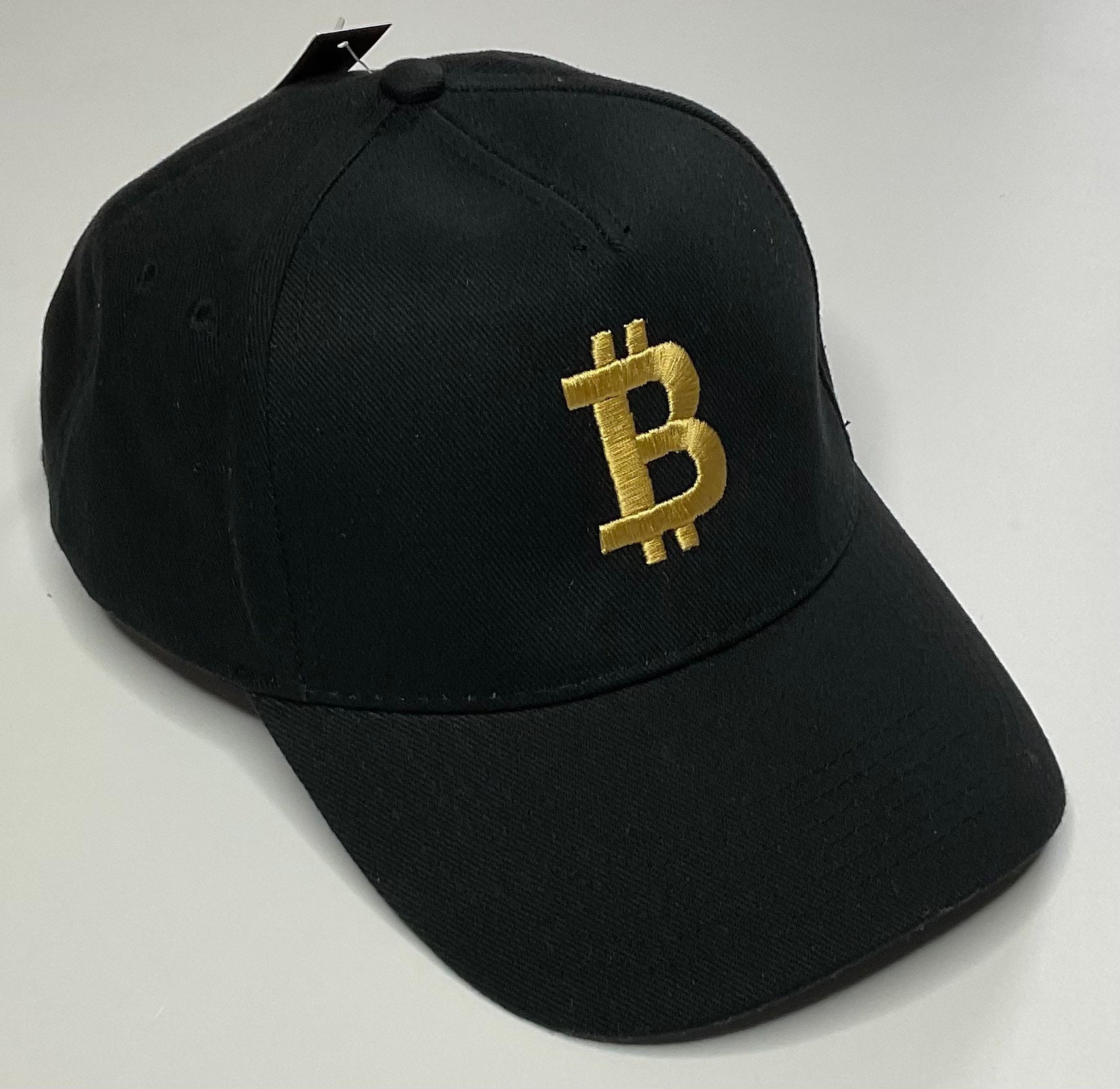 ビットコイン ベースボールキャップ 帽子 ブラック / ゴールド BTC ユニバース 刺繍 3D パフロゴ 100% コットン 英国製 - Etsy  日本 Guinness 野球帽 ブラック エンボス加工 ゴールド ハープ (ワンサイズ), ブラック, One Size