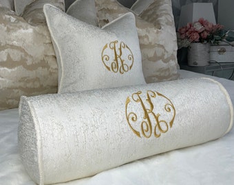 Cuscino personalizzato di lusso, cuscino con nome ricamato iniziale 16"X 16" o cuscino Bolster 16" x 6" Blake Avorio Oro, Idea regalo unica