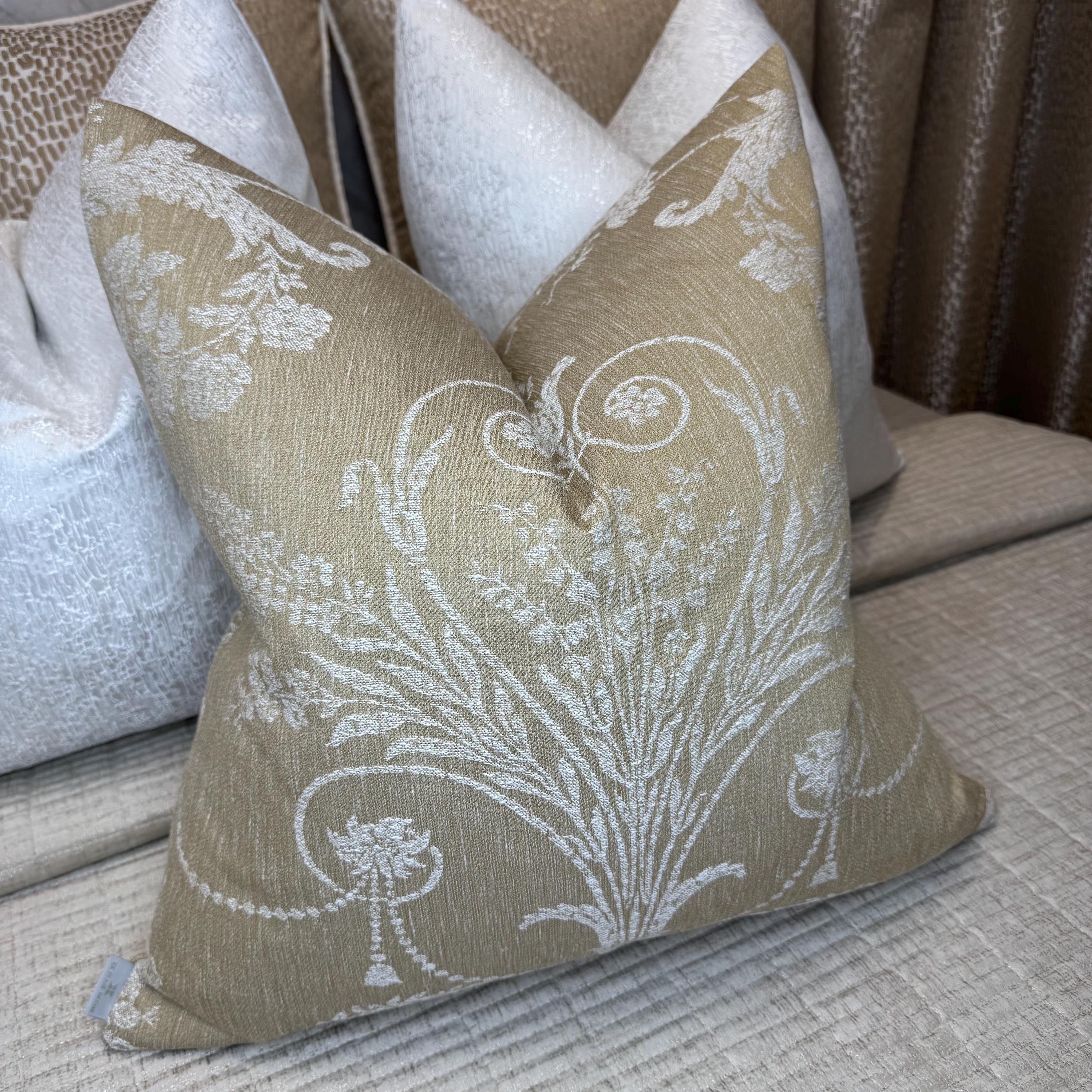 Elegant Laura Ashley Josette Cushion Cover Beige Damsk Floral