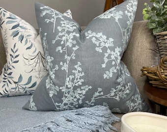 Housse de coussin florale taie d'oreiller brodée, oreiller décoratif - tissu John Lewis & Partners double face, ferme