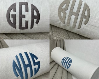 Personalisiertes Namenskissen, Initialen besticktes Nackenkissen 16 &quot;x 6&quot; Paspel Designerstoff Hochwertiges, handgefertigtes Geschenk in Großbritannien