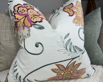 Housse de coussin décorative florale, housse de coussin brodée, coussin décoratif et coussin décoratif floral design - Recto-verso / Expédition dans le monde entier