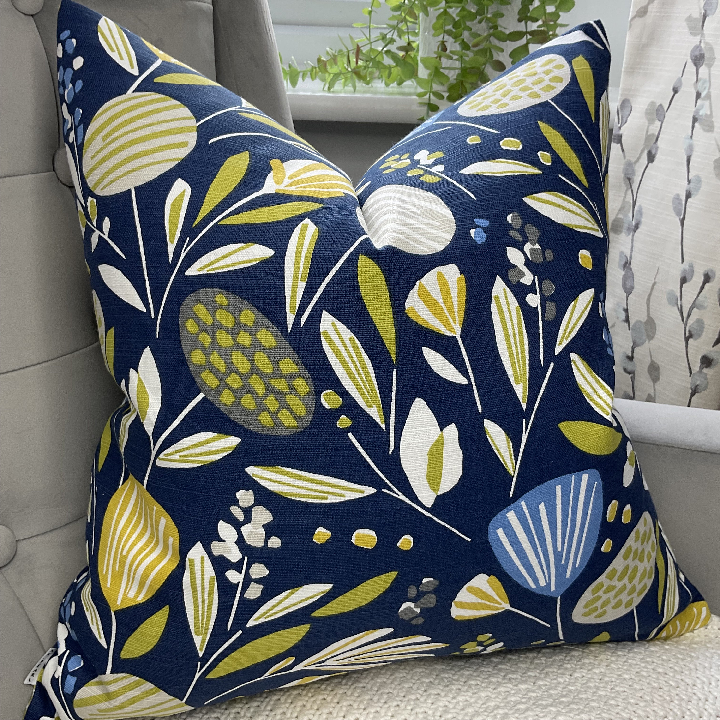 Outdoor pillows clearance deals
