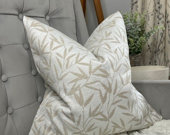 ナチュラルクリームベージュ枕カバー、リーフ柄トライアル - 両面