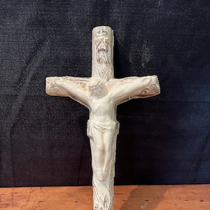 Vintage Crucifix, Resin Crucifix, Wall Hanging Cross, Religious Home Decor