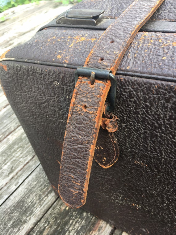 Antique Statler Gladstone Leather Suitcase, Top G… - image 6