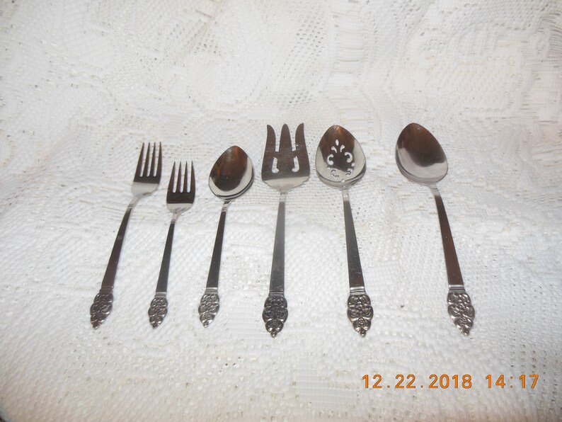 Oneidacraft Deluxe Nordic Crown stainless silverware Flatware Choose pieces