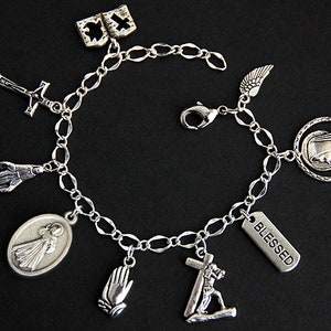 Divine Mercy Charm Bracelet. Divine Mercy Bracelet. Catholic Bracelet. Catholic Saint Medal Bracelet. Catholic Jewelry.