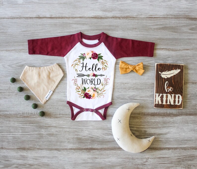 Hello World Newborn Bodysuit Hello World Im Customized Name Bodysuit Baby Bodysuit Babyshower Gift Come Home Outfit Take Home Pink Coming Home Outfit Baby Girl Princess Has Arrived Clothing Kolenik Bodysuits Footies