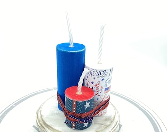Träsmällare, Set med 3 träsmällare, 4 juli-dekor, Patriotisk dekor, Fjärde juli, Träfyrverkerier, Träfyrverkerier