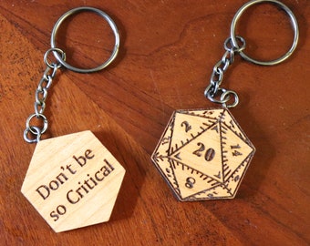 Personalized Wood D20 Keychain - engraved - Custom message - dnd