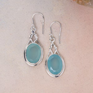 Aqua Chalcedon Edelstein massiv 925 Sterling Silber Designer Handarbeit Knoten Ohrringe - März Geburtsstein