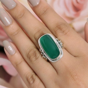 Green Onyx Gemstone Solid 925 Sterling Silver Designer Handmade Ring- May Birthstone