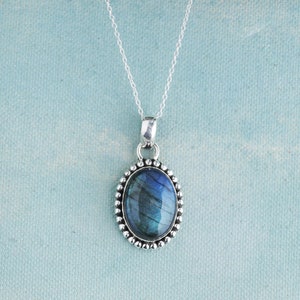 Labradorit Edelstein massiv 925 Sterling Silber Designer Handarbeit Anhänger Halskette mit Kette - Februar Geburtsstein