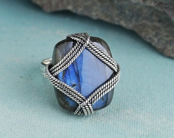 Labradorite Gemstone Solid 925 Sterling Silver Designer Handmade Ring- February Birthstone