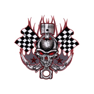 Könnte beinhalten: Eine schwarz-weiße karierte Flagge mit einem roten Flammenmuster, einem silbernen Schädel mit roten Augen und einem silbernen Kolben. Das Design ist auf einem Patch gestickt.
