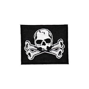 Könnte beinhalten: Schwarzer Stoff-Patch mit einem weißen gestickten Totenkopf- und Knochen-Design.