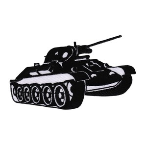 Könnte beinhalten: Schwarz-weiße Silhouette eines Panzers mit einem Stern auf dem Turm. Der Panzer hat sechs Räder und eine Kanone.