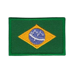 Könnte beinhalten: Ein gestickter Aufnäher mit der Flagge Brasiliens in den Farben Grün, Gelb und Blau.