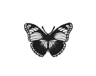 ae49 Schmetterling Schwarz Weiß Aufnäher Falter Tiere Kinder Bügelbild Applikation Patch Flicken Größe 7,5 x 5 cm