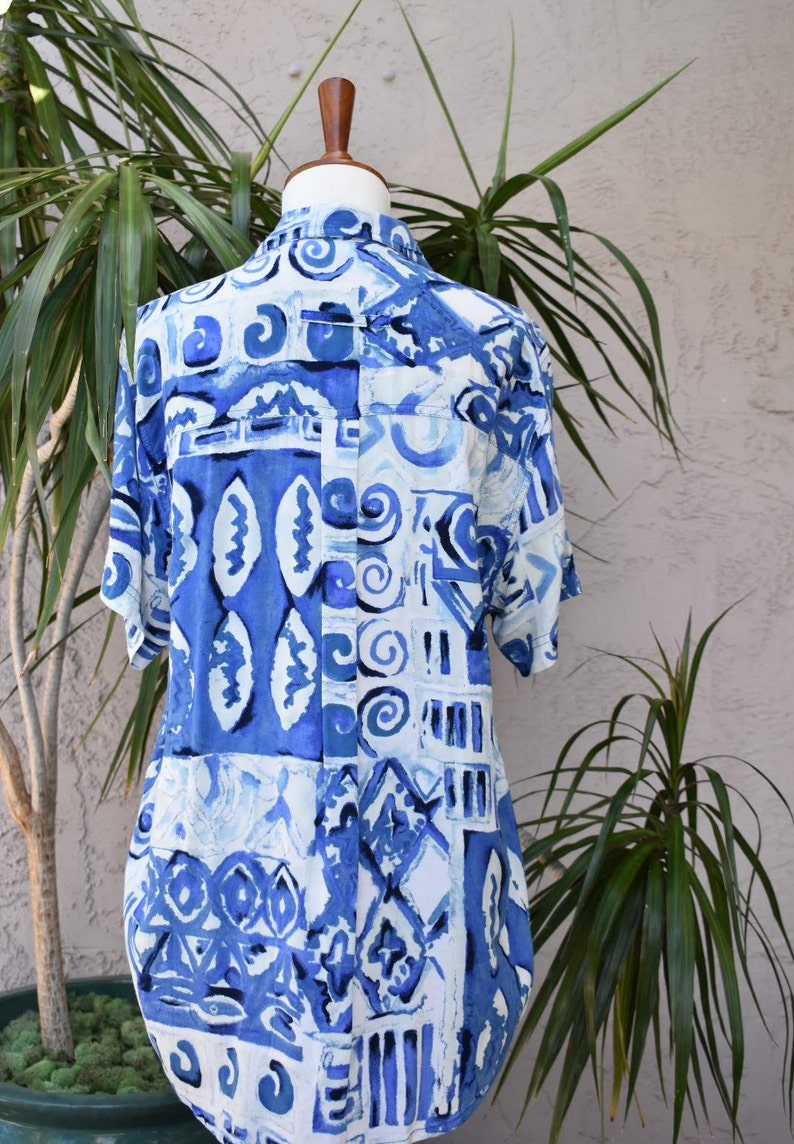 white swirl design Vintage blue shirt collared shirt short sleeve summer blouse button front loose fitting