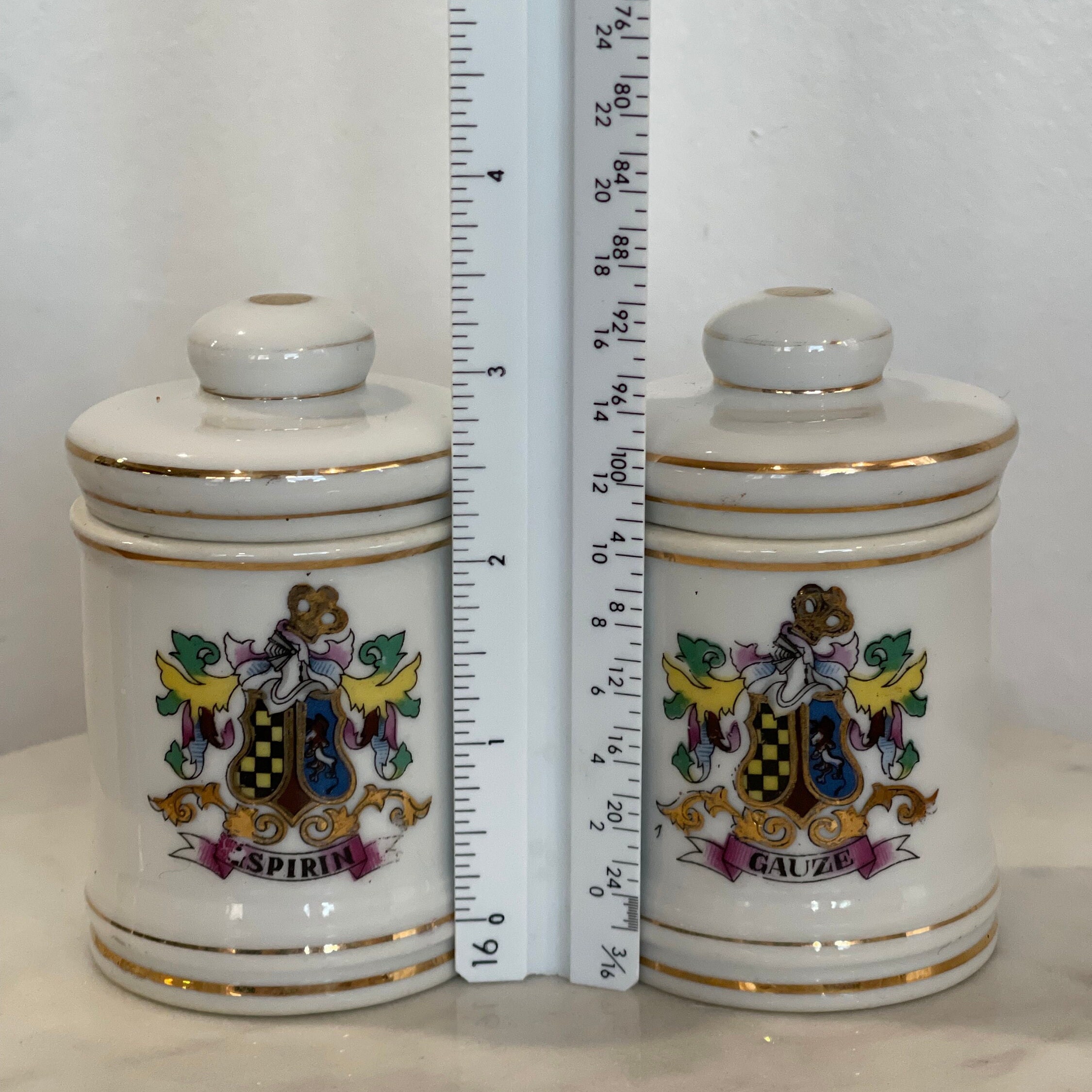 Vintage Porcelain Apothecary Jars Gauze Aspirin Gold Accent Pulvis Jars With Lids Made in Japan