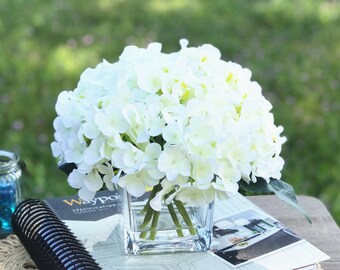 Best Seller Artificial Hydrangea, Cream Faux Flower Floral Arrangement, Real Look Hydrangea Arrangement in Glass Vase with Faux Water