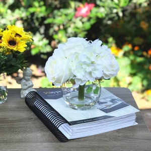 Enova Home Hydrangea and Rose Flowers Arrangement in Glass Vase with Faux Water, Artificial Flower in Vase, Faux Floral Stems Centerpiece image 2