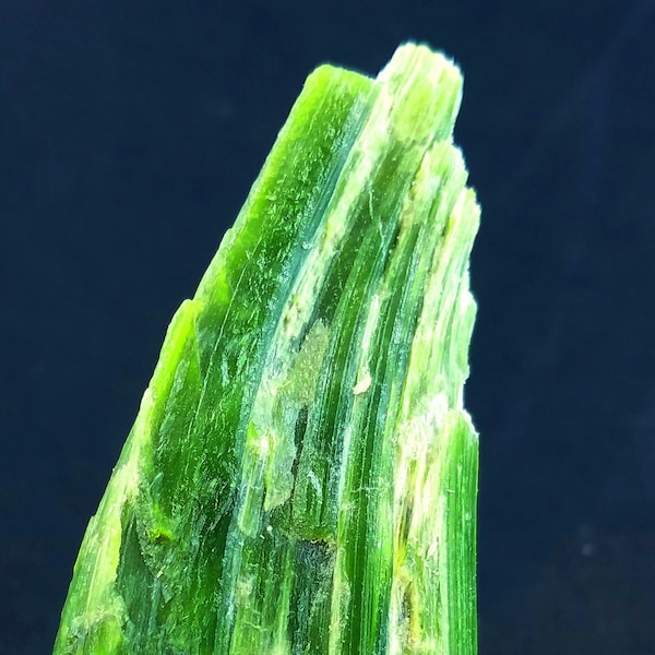 Natural Lush Green Tremolite crystal from Zagi Mts pakistan, Rare Green Tremolite Crystal / 296 Gram