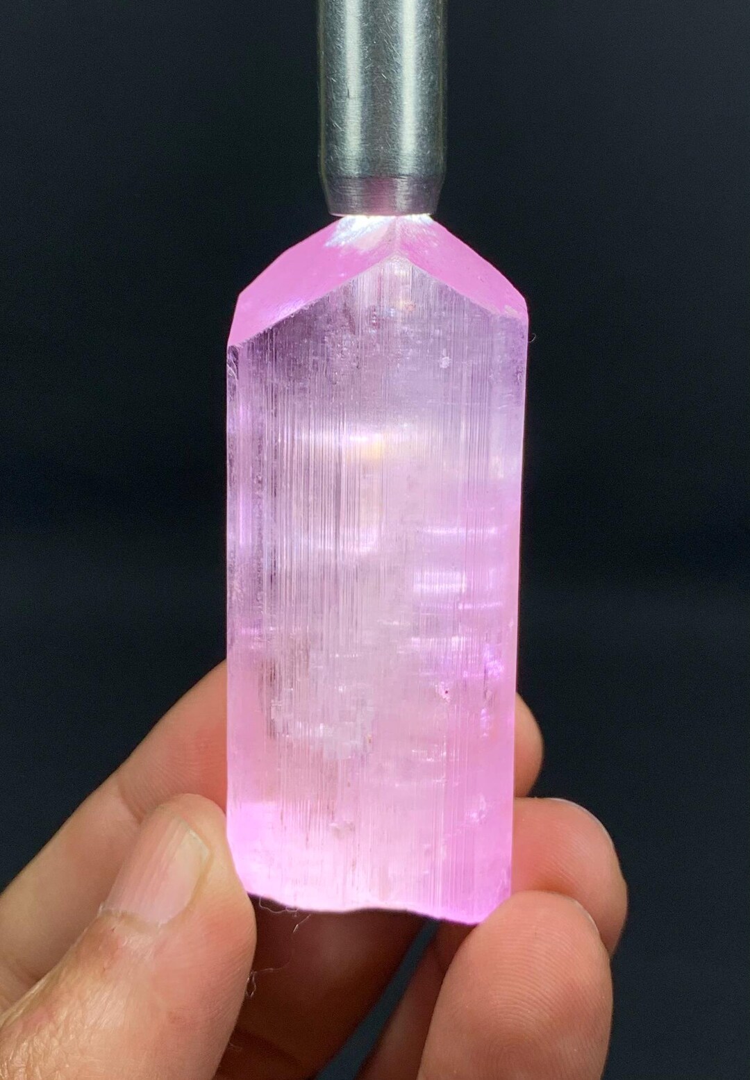 Natural Pink Colour V Shape Transparent Rare Fluorescent Kunzite ...